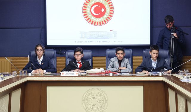 Çocuk Hakları Alt Komisyonu, TBMM'de Çocukları Ağırladı