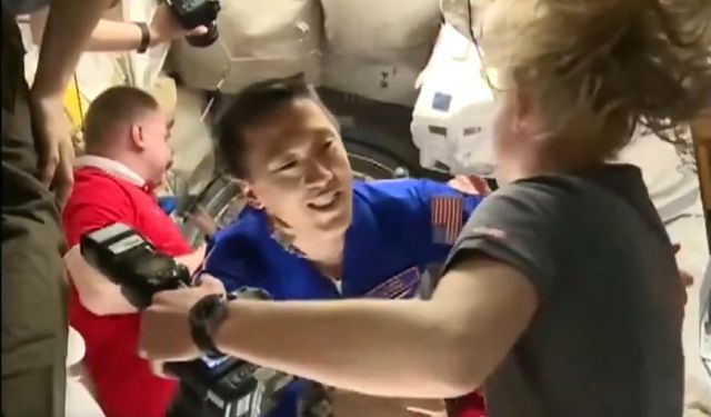 NASA Astronotu ISS’e Ulaştı