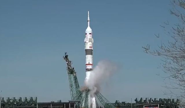 NASA Astronotu Ve İki Rus Kozmonot ISS’e Gönderildi