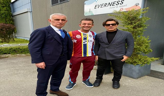 TFF Başkanı Hacıosmanoğlu ve Montella, Trabzonspor U19 Takımı’nı yalnız bırakmadı
