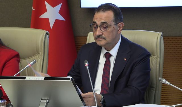 AK Partili Dönmez: Raporumuz, Türkiye'nin Yapay Zeka Politikalarına Yön Verecek