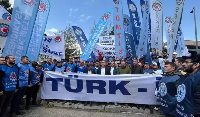 Ankara- Tür-İş'ten Hazine ve Maliye Bakanlığı önünde 1 Mayıs kutlaması