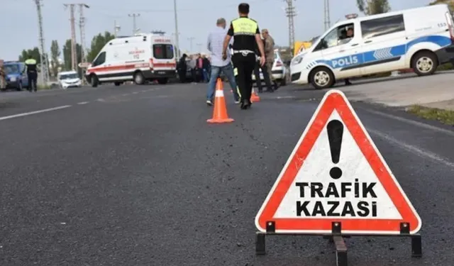 Uşak'ta iki araç çarpıştı: 1 ölü 1 yaralı