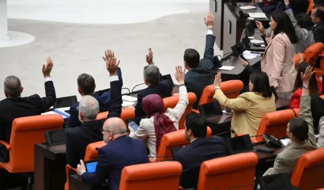 'Peşkeş yasası' meclisten geçti