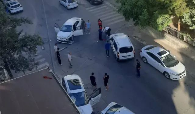 Batman’da Korkunç Kaza: İki Araç Çarpıştı