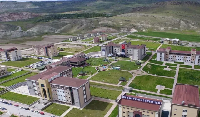 Bakan Sanıp Torpil İstedi! Üniversitede Şok Olay