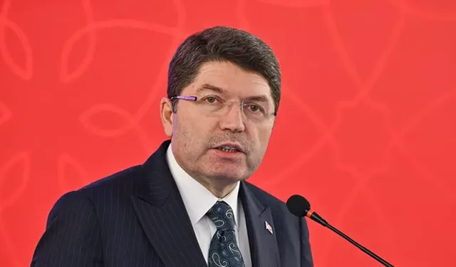 Bakan Tunç Hukuk Eğitiminde Reform Mesajı Verdi