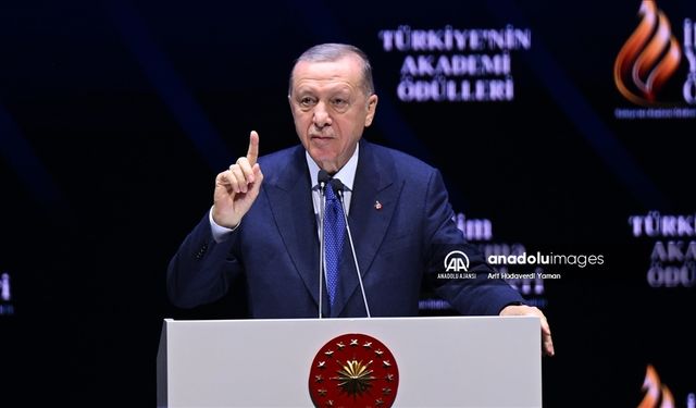 İlim Yayma Ödülleri Sahiplerini Buldu: Cumhurbaşkanı Erdoğan’dan Birlik ve Bilim Vurgusu