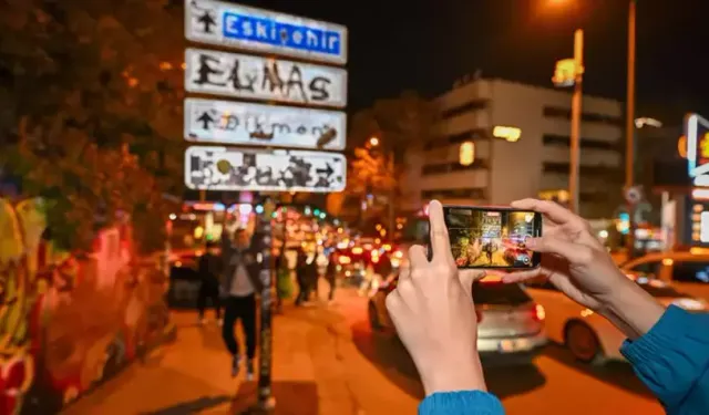 Kızılay yön tabelasına Ankaralıların ilgisi