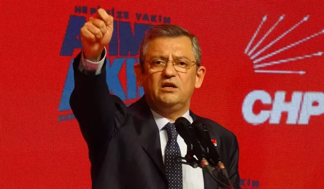 Özgür Özel Yeniden CHP’nin Genel Başkanı Seçildi