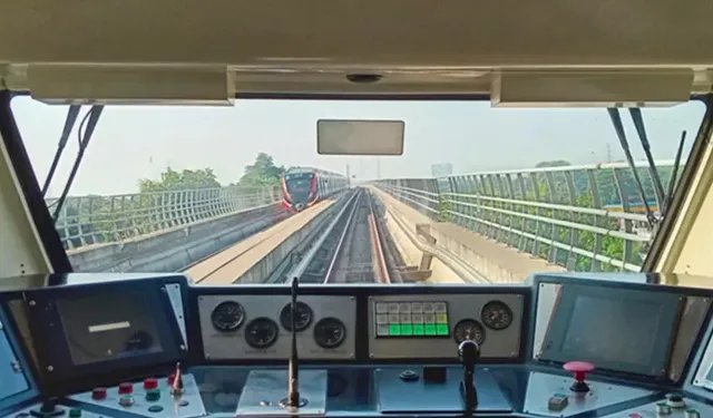 Bakan Uraloğlu, 4 Şehre Raylı Sistem Kurulacağını Açıkladı