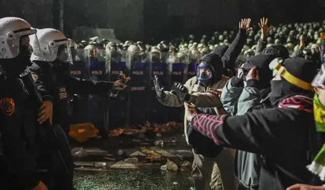 Saraçhane Davasında Gazeteci Ve Avukatlara Beraat Verildi