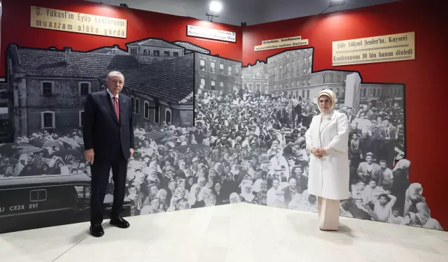 İki Güçlü Ses İstanbul'da Buluştu: Şule Yüksel Şenler Ve Malcolm X