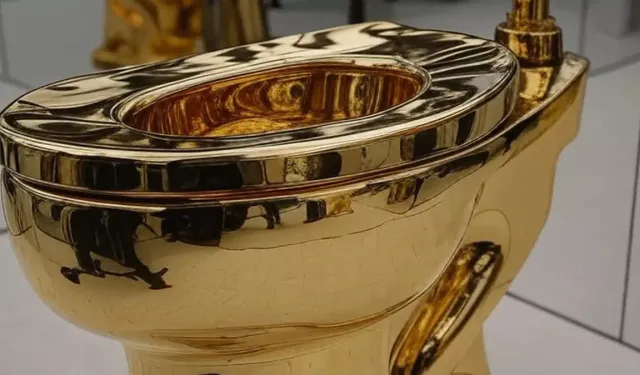 Milyonluk Satış: Sanat Eseri Altın Tuvalet Rekor Kırdı