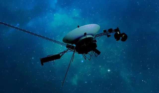 Voyager 1 Bir Işık Günü Mesafesinde Uzayda İlerliyor