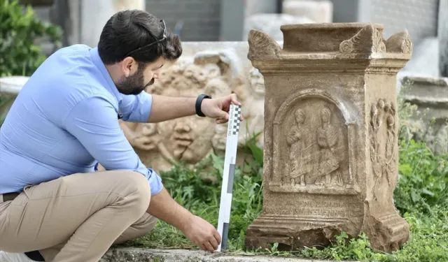 İnsan Figürlü Mezar Steli Fethiye Müzesine Taşınıp Korumaya Alındı