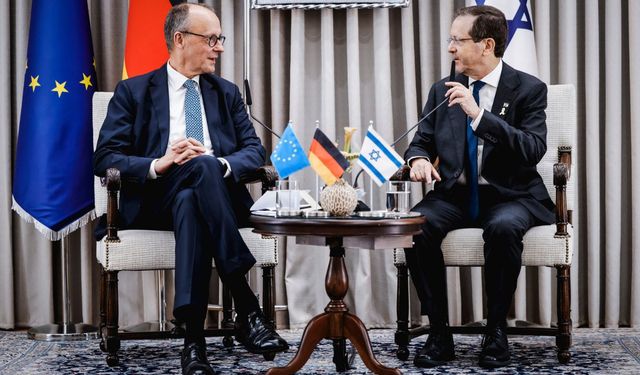 Almanya Başbakanı Merz İsrail’de; Diplomatik Görüşmeler Başladı