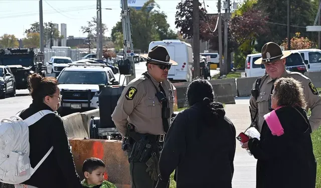 ABD 19 Ülke Vatandaşlarına Kapıları Kapattı
