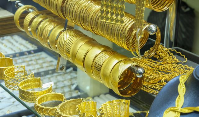 Fed Kararı Bekleniyor; Altında Yön Arayışı Sürüyor