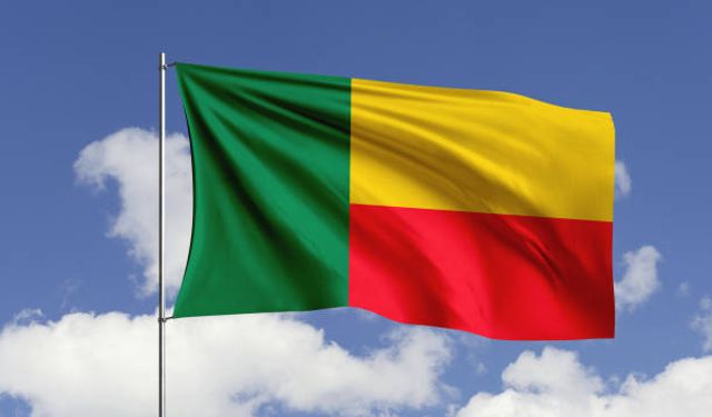 Benin’de Bir Grup Asker Darbe Yaptığını Duyurdu