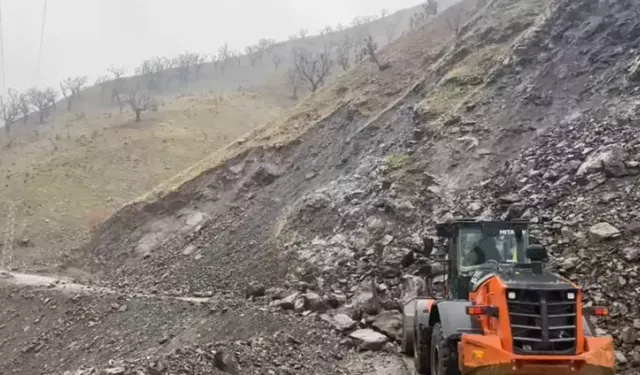 Batman’da Kapalı Kalan Heyelan Yolları Trafiğe Açıldı