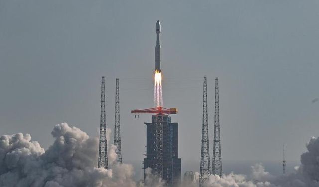 Çin Yeni İnternet Uydu Grubunu Uzaya Gönderdi