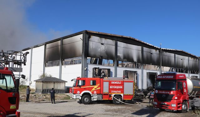 Denizli’de Filtre Üretimi Yapılan Fabrikada Yangın Paniği