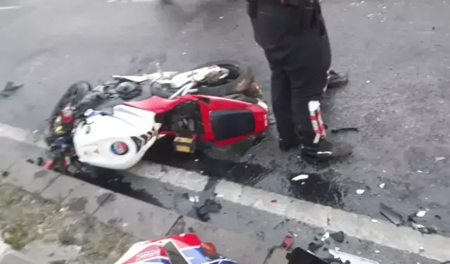 İstanbul Fatih’te Otomobilin Çarptığı Motosikletli Yaralandı