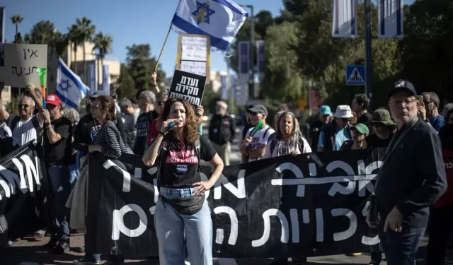 Af Talebi Gerginliği Artırdı: Binlerce Kişi Sokaklara Döktü