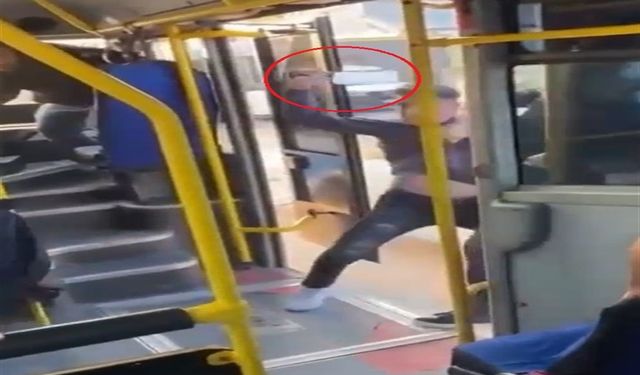 Otobüste Tartıştıkları Kişiye Satırla Saldırdılar