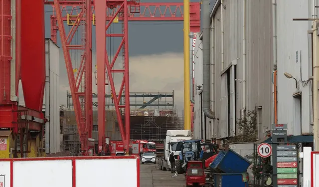 İstanbul Tersanede İskele Çöktü: 2 İşçi Yaralandı