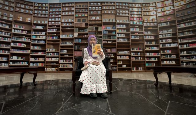 12 Yaşındaki Zeynep'in Başarısı: 4 Yılda 500 Kitap Okudu