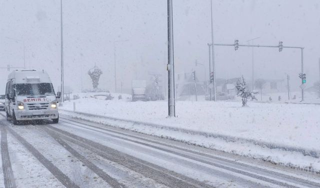 Adıyaman’ın 3 İlçesinde Okullara Kar Tatili