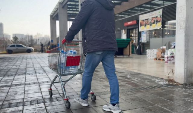 Ankara’da Su Kesintisi Vatandaşı Marketlere Yöneltti