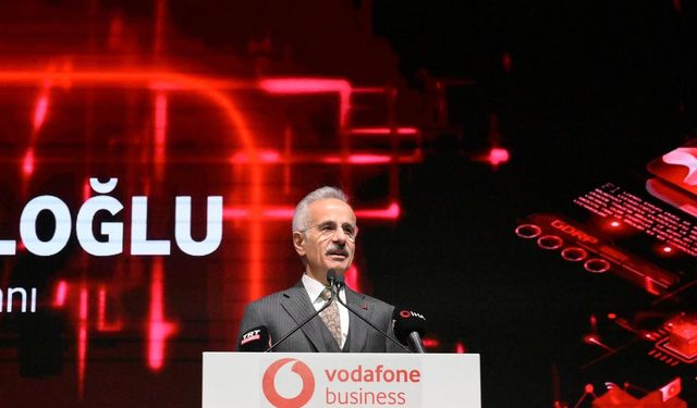 Bakan Uraloğlu: 5G İhalesinden 3 Milyar 534 Milyon Dolar Gelir Sağlandı