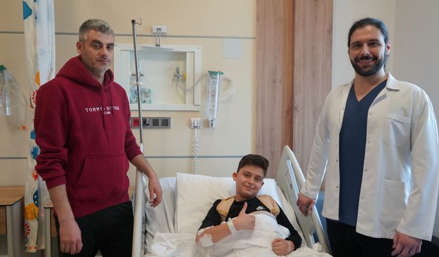 Belindeki Tümör Nedeniyle Felç Riski Bulunan Bünyamin Sağlığına Kavuştu