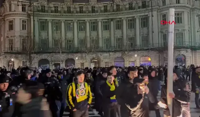 Bükreş Sokaklarında Fenerbahçe Tezahüratları Yükseldi