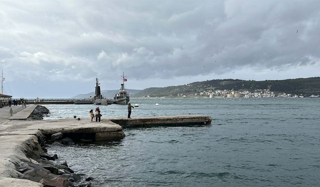 Fırtına Nedeniyle Çanakkale Boğazı Çift Yönlü Trafiğe Kapatıldı