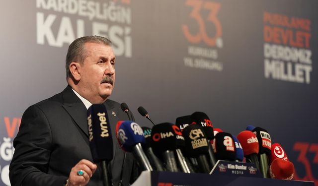 Destici: Sadece Parti Değil, Aynı Zamanda Milletiz