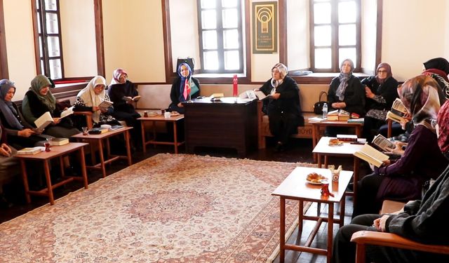 Erzurumlu Kadınların Kitap Buluşması 10. Yılını Kutladı