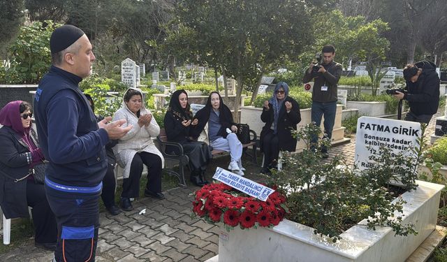 Usta Oyuncu Fatma Girik Mezarı Başında Anıldı