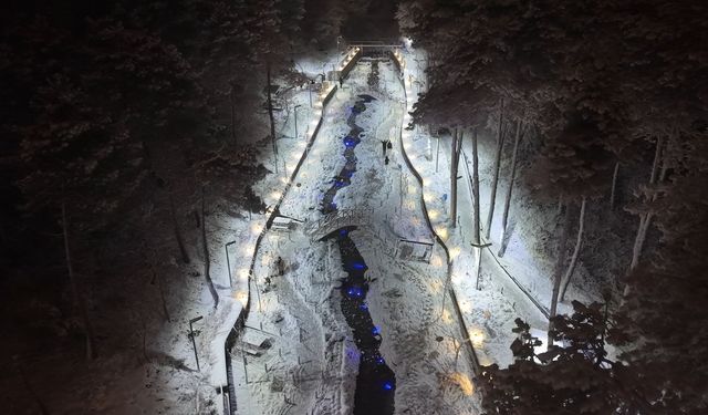 İstanbul Aydos Ormanı Kar Altında, Aileler Eğlencenin Tadını Çıkardı