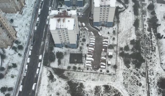 İstanbul Başakşehir’de Kar Yağışı Havadan Görüntülendi