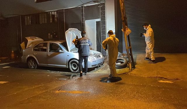 İstanbul Kağıthane’de Otomobilde Çıkan Yangında Bir Kişi Hayatını Kaybetti
