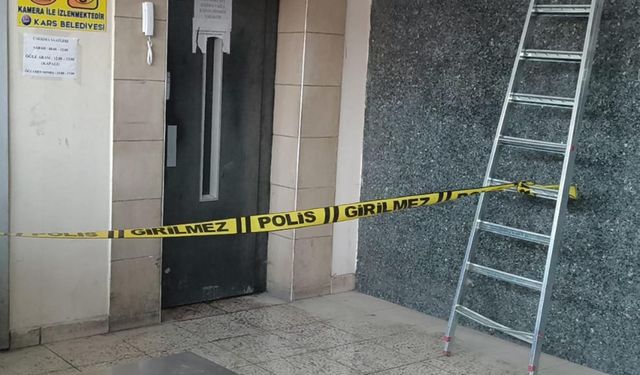 Kars’ta Kayıp Genç, Asansör Boşluğunda Yaşamını Yitirmiş Hâlde Bulundu