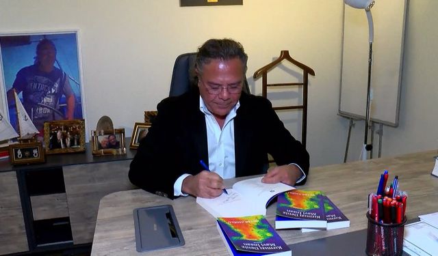 Oktar Asoğlu’nun Son Romanı ‘Kırmızı Deniz Mavi İnsan’ Raflarda