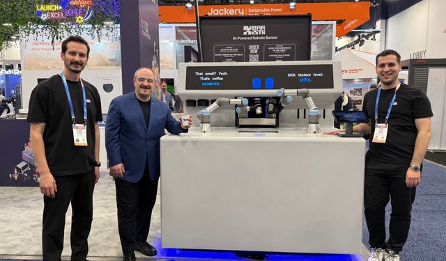 Robotik Barista Kahve Servisine Başladı