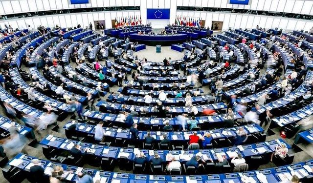 AB'den İltica Sürecinde Güvenli Ülke Hamlesi