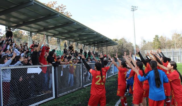 Auran Kayseri Kadın Futbol Kulübü Süper Lige Yükseldi
