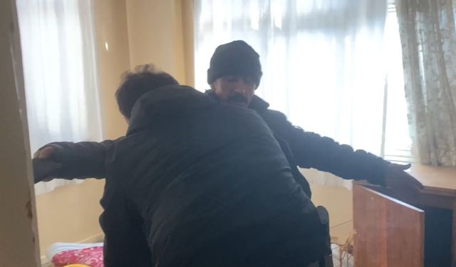 Balkondan Eve Girdiği Tespit Edilen Şüpheliye Polis Baskını Gerçekleşti
